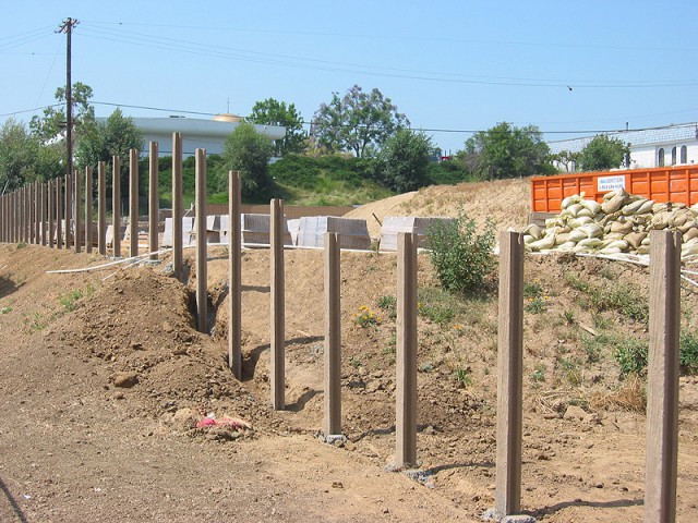 Ukázka montáže betonového plotu metodou I.